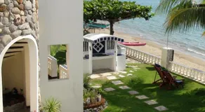 Squares Beachside Apartments - Image 5