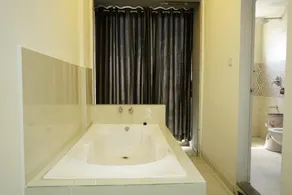Hotel Relax Inn - Image 2