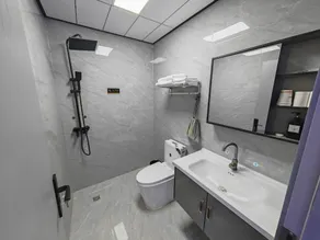 Super-exciting e-sports hotel - Image 2