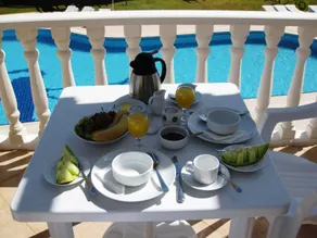 Beautiful Private Apartment In Prime Position With Fabulous Sea Views - Image 5