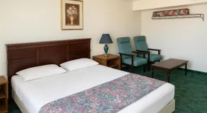 Economy Inn - Image 4