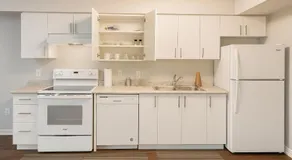 2 Bedroom Condo in Milton - Image 2