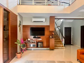Villa With Touch Of Elegance 20min Drive Airport - Image 3