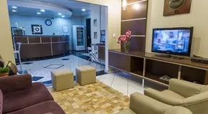 Bellmont Hotel - Image 3