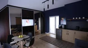 The Castle Terrace Apartment 100m2 - Image 3