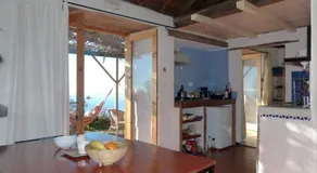 Casita en el campo con vista al oceano - Image 5
