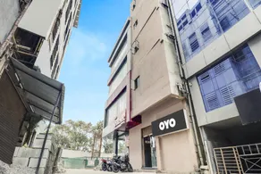Hotel O Royal Galaxy - Image 4