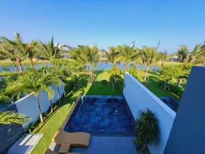 LAKE VIEW Luxury Villa 3BR Sanctuary Ho Tram - Image 3