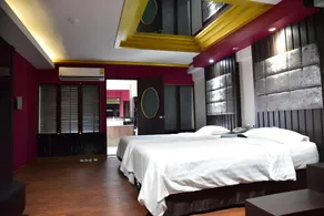 Grand Pink Hotel Hatyai - Image 3