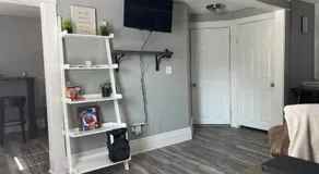 Spacious 1 Bedroom Duplex - Image 2