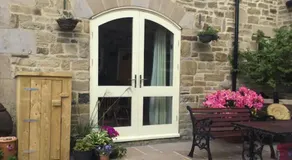 Hidden gem apartment in picturesque village close to Durham - Image 5