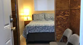 Shady Willow Guest House - SMALL Indipendent Units with Seperate Entrance for Travellers - Image 2