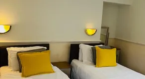 Crown Hotel Brackley - Image 5