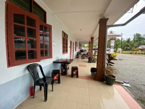 Merkang Guesthouse Pasir Puteh Studio 3 - Image 4