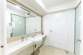 Gold Hill Guesthouse - Image 2