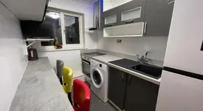 Newly refurbished modern 2 bedroom flat - Image 4