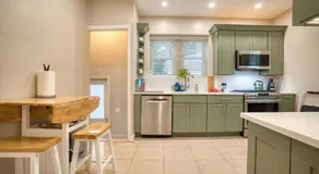 Close to Prospect Park King size beds 30 minutes to Times Square free parking - Image 5