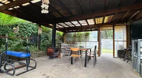Seven Mile Beach House - 5 minutes to the Airport - Image 5