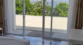 Beach Hotel Wirton Batukaras - Image 2