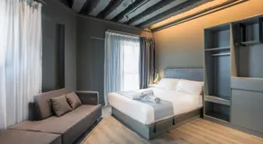 Hotel Calmo Bugis - Image 2