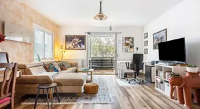 Boutique-Wohnung mit Balkon - Image 2