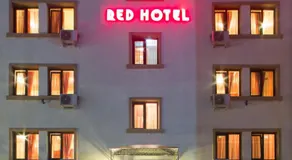 Red Hotel - Image 3
