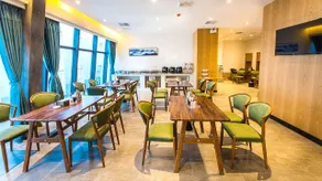 Gujing Junlai Hotel (Luhe Convention & Exhibition Center) - Image 3
