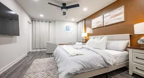 Downtown 3BR Near Indy 500 with Free Parking - Image 2