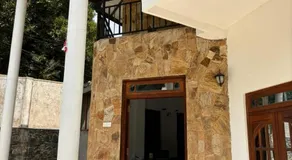 Lilies holiday inn - Image 3