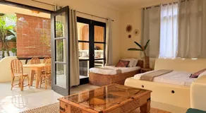 Parrots Boutique Resort - Image 2