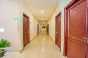 FabHotel Grand Inn - Image 4