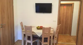 Apartmaji in sobe Tina - Image 4