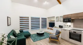 Deansgate Luxury Apartments - Image 5