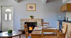 The Coolins cottage with wood burner - Image 5