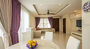 Townhouse in Laguna Park - Image 3