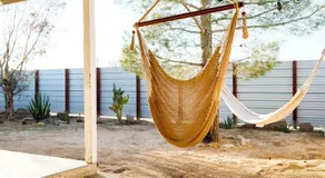 The Zen - Outdoor Shower, Gas Fireplace, Walkable to Shops & Restaurants - Image 4