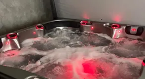 LE 46 : Superbe appartement jacuzzi - Image 4