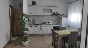 Andrea Airport Apartments - Image 4