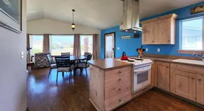 Ocean View, Walk to Everything! Dog Friendly! Wheelhouse Cottage - Image 4