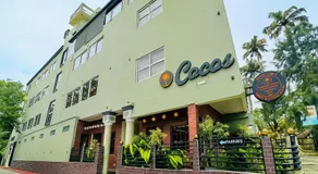 Cocos Polhena - Image 5