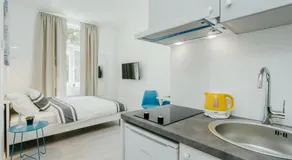 SIA Downtown Apartments - Image 5