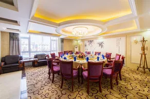 Yanchi Hotel - Image 5