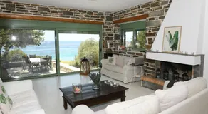 Sun Senses beach front villa with private beach - Image 2