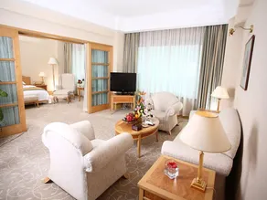 Grand Metropark Hotel Nanjing - Image 2