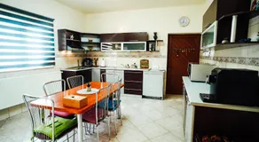 Casa cu Elefanți - Image 3