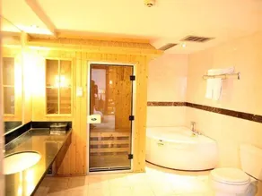 Xinji Dong Ming Hotel - Image 1