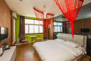 0635 Esports Hotel - Image 2
