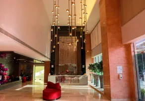 E Mall Hotel - Image 2