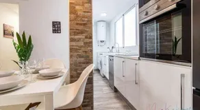 Apartamento 1 en Estadio Sevilla, 6 plazas y metro - Image 5
