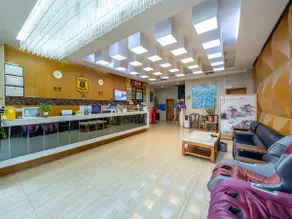 Super 8 Hotel Huizhou Bus Terminal - Image 2